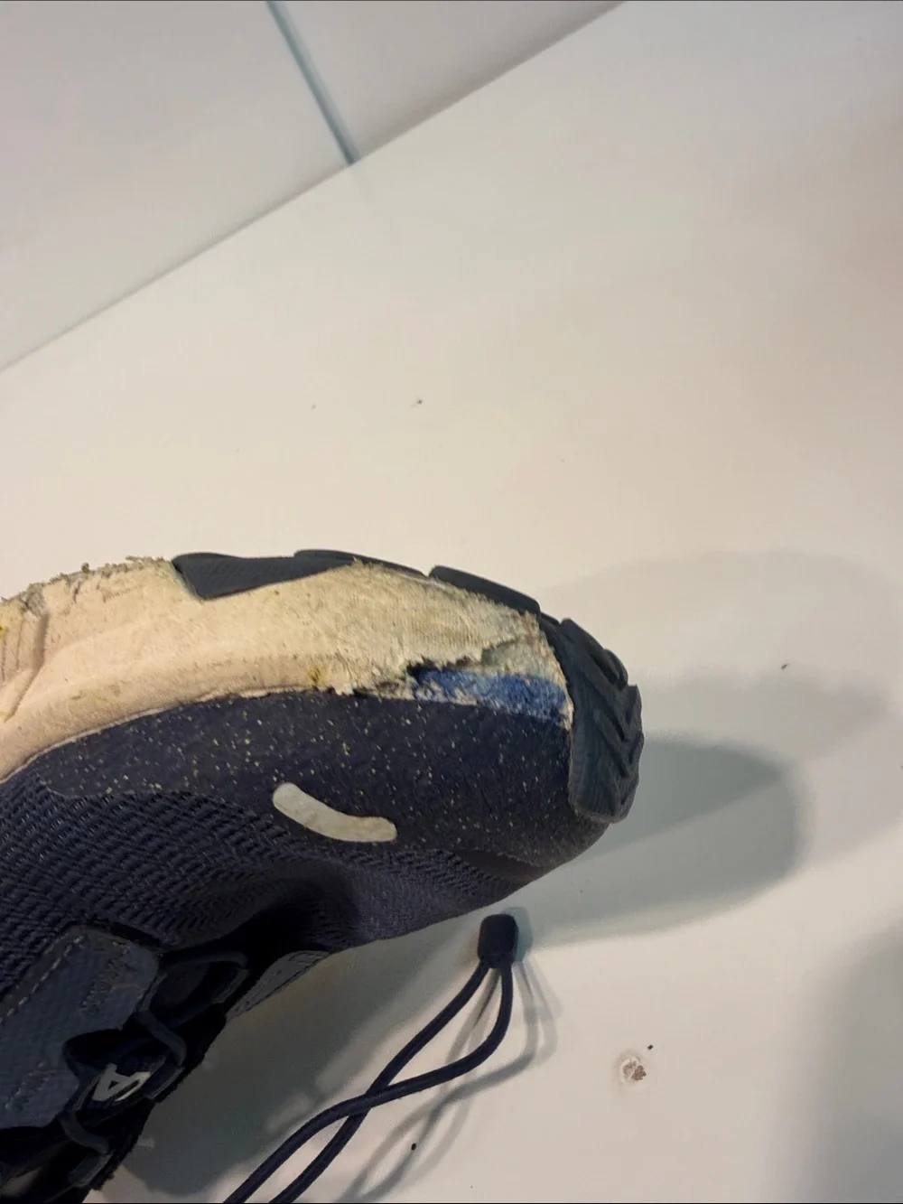 Used Hoka athletic shoes transport freedom 4.5 MD big kids